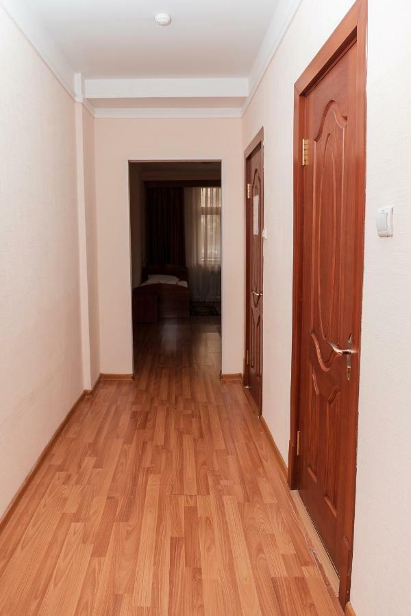 Gym Inn Taskent Exterior foto